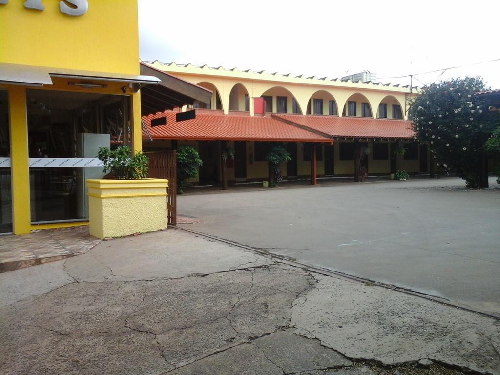 Hotel Paris Campo Grande  Eksteriør billede